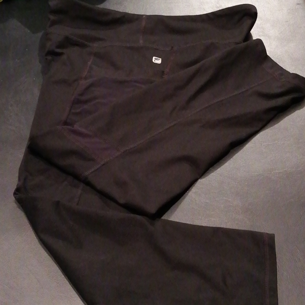 Fabletics fitted capris
